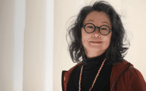 Entre Brasil e Japão: Tieko Irii lança livro autobiográfico sobre identidade, racismo e pertencimento